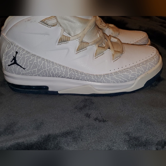 Jordan - Picture 2 of 3